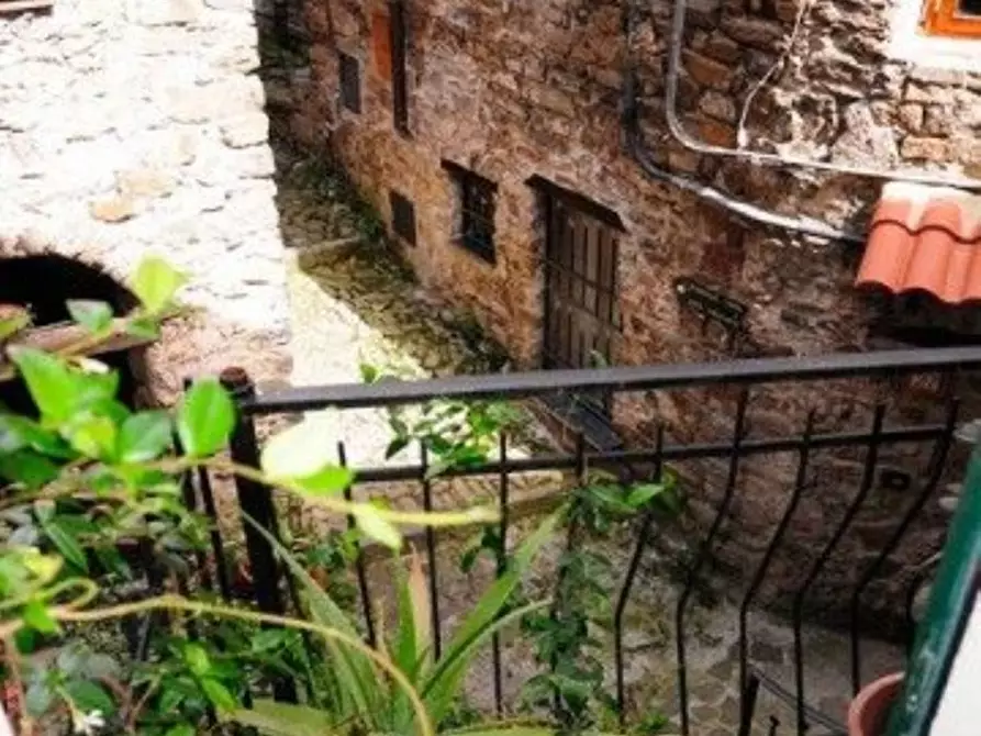 Immagine 7 di Appartamento in vendita  in via Angeli a Apricale