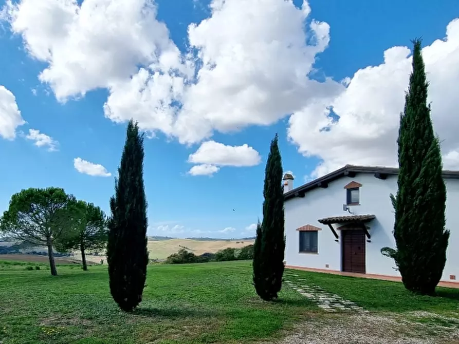 Immagine 1 di Rustico / casale in vendita  in località Montebello a Tarquinia