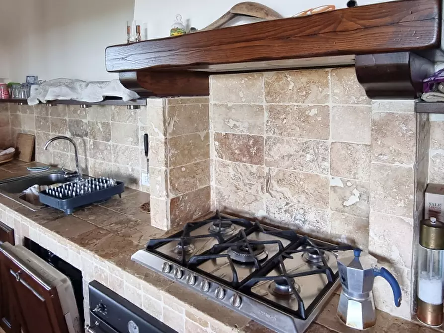 Immagine 6 di Rustico / casale in vendita  in località Montebello a Tarquinia