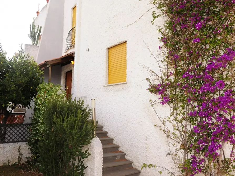 Immagine 1 di Villa in vendita  in Via degli Scipioni a Santa Marinella