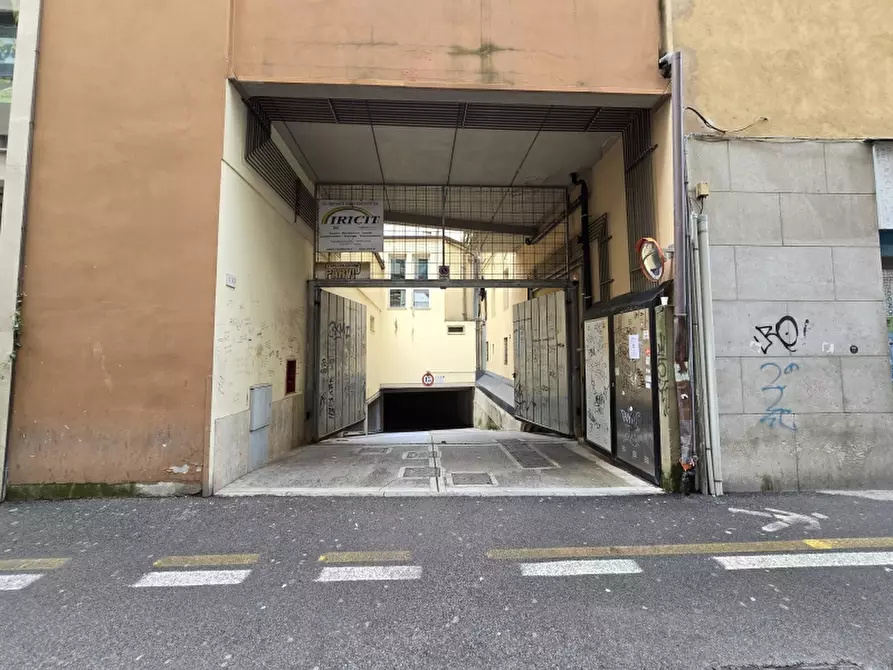 Immagine 1 di Garage in affitto  in Guido Monaco 1 a Arezzo