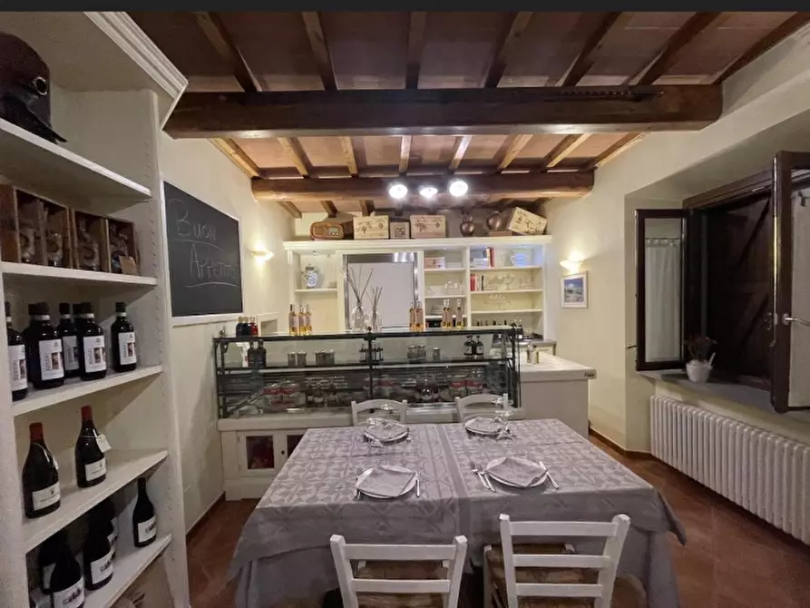 Immagine 27 di Bar / Ristorante in vendita  in scarpaccia a Castel San Niccolò