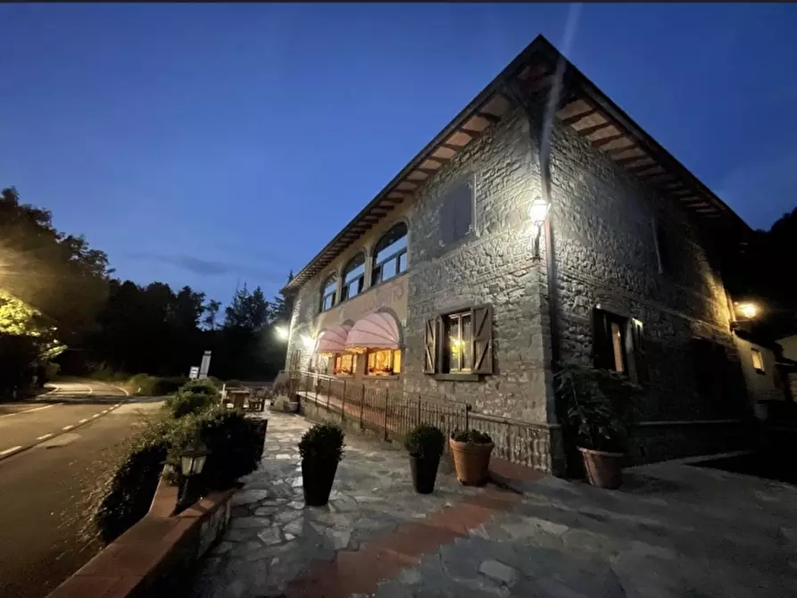 Immagine 29 di Bar / Ristorante in vendita  in scarpaccia a Castel San Niccolò