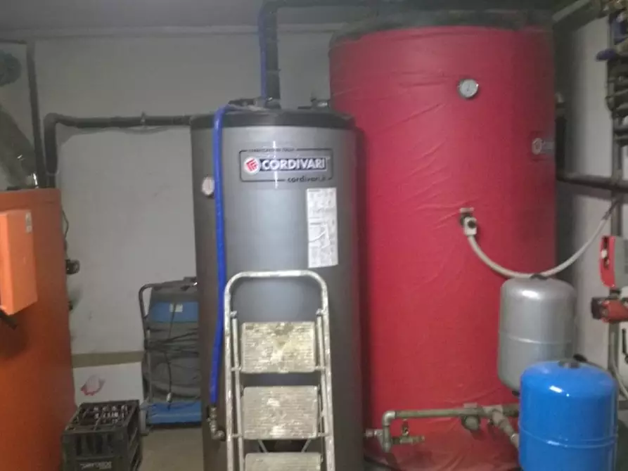 Immagine 36 di Bar / Ristorante in vendita  in scarpaccia a Castel San Niccolò