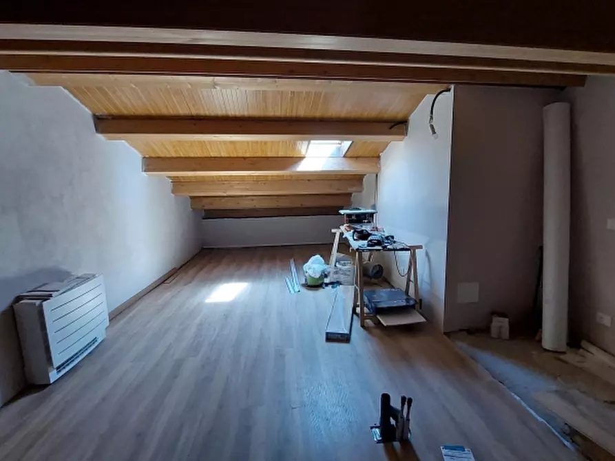 Immagine 12 di Appartamento in vendita  in via Romana 165 a Arezzo