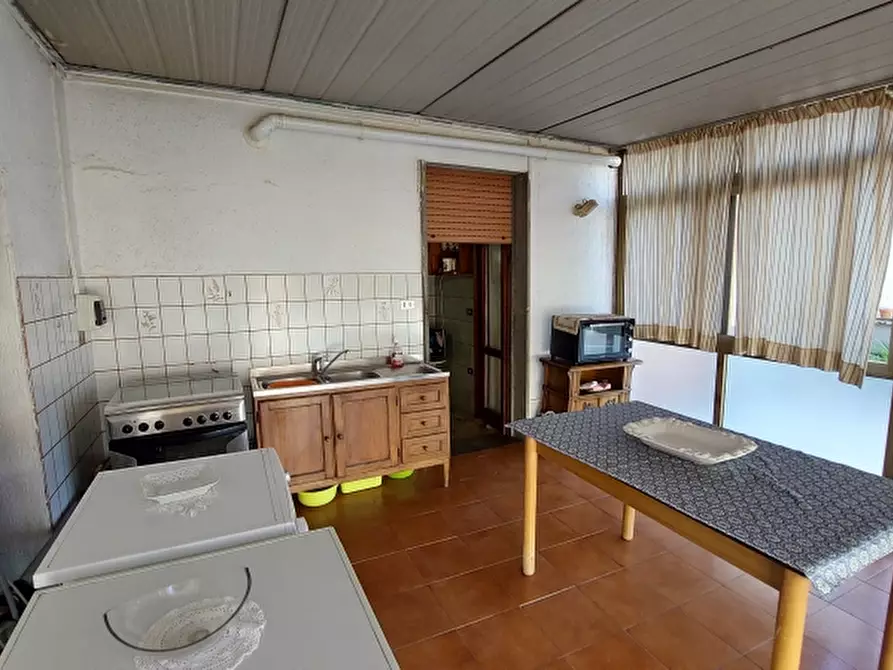 Immagine 13 di Appartamento in vendita  in via Delle Biole 40 a Arezzo