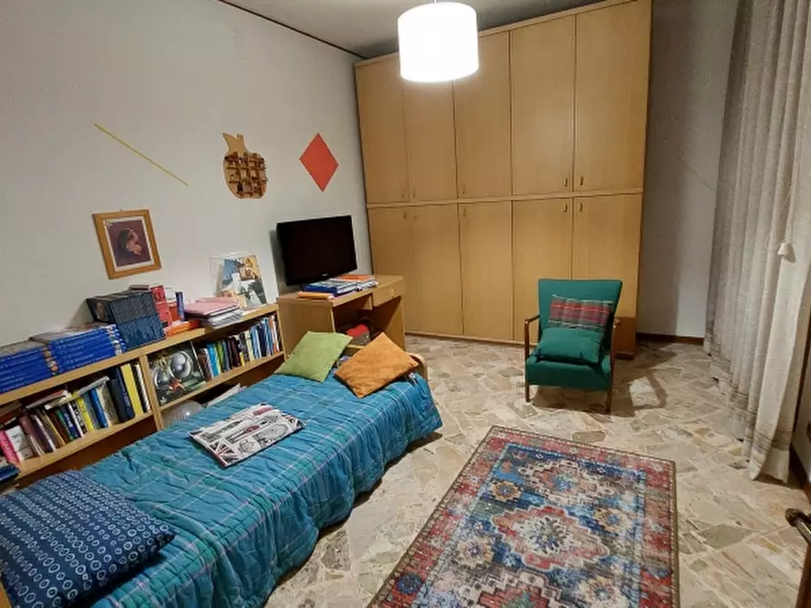 Immagine 15 di Appartamento in vendita  in via Delle Biole 40 a Arezzo