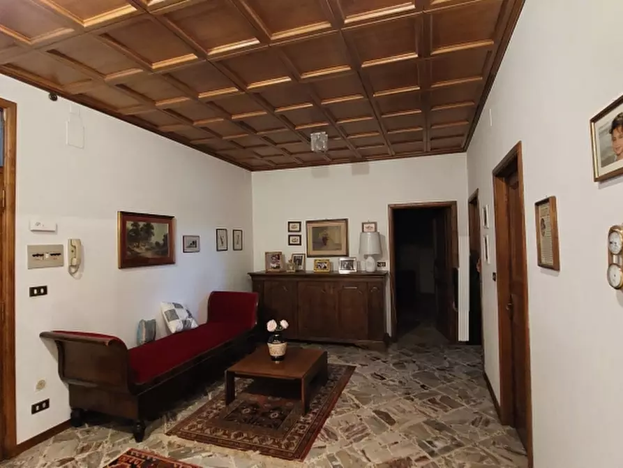 Immagine 1 di Appartamento in vendita  in via Delle Biole 40 a Arezzo