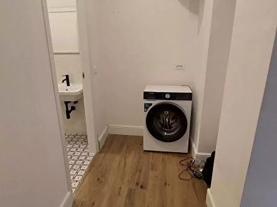 Immagine 16 di Appartamento in vendita  in Viale Michelangelo 68 a Arezzo