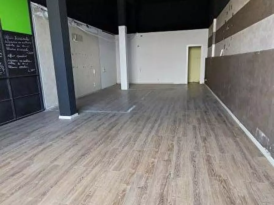 Immagine 1 di Attività artigianale in vendita  in via della Fiorandola 66 a Arezzo