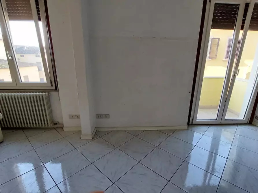 Immagine 8 di Appartamento in vendita  in via Ser Gorello 10 a Arezzo