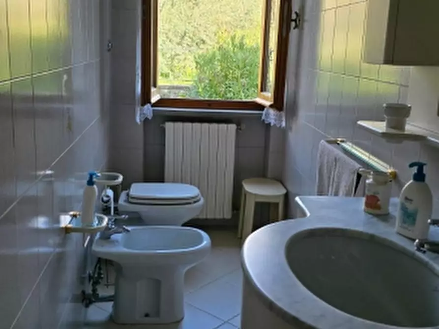 Immagine 5 di Villa in vendita  in loc. Puliciano 14 a Arezzo