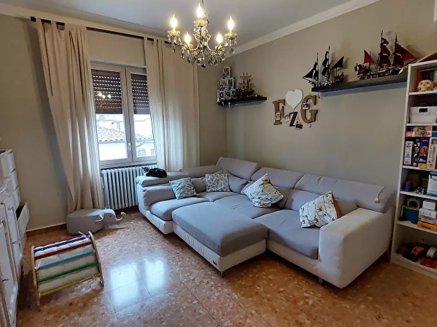 Immagine 2 di Appartamento in vendita  in via Francesco Redi 78/2 a Arezzo