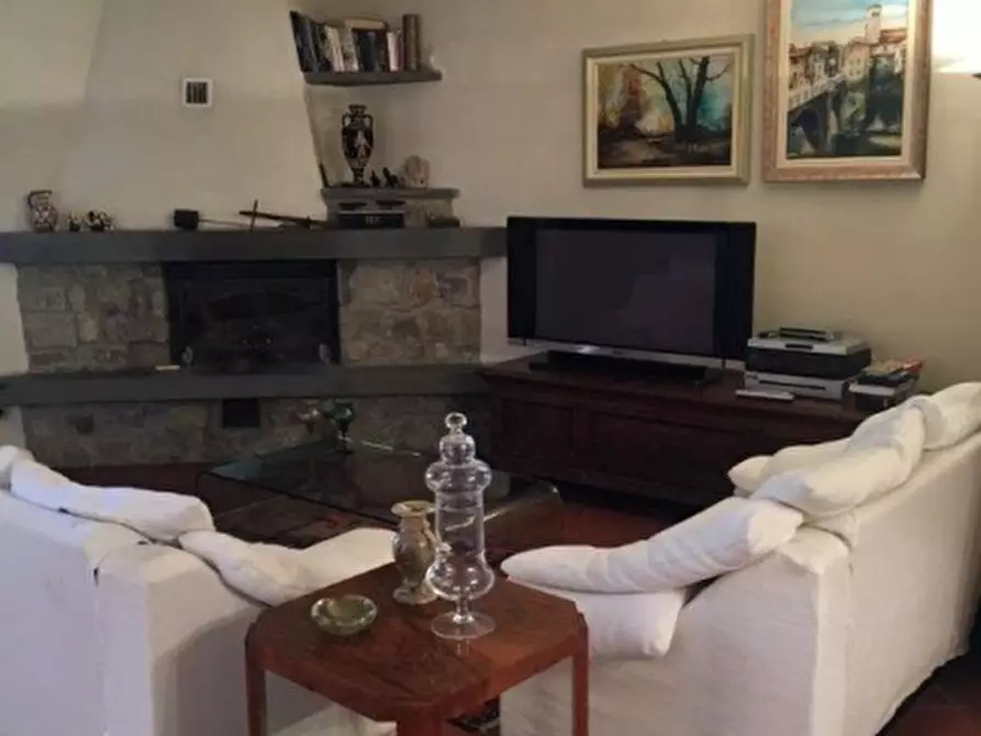 Immagine 14 di Villa in vendita  in loc. Chiaveretto 1 a Arezzo