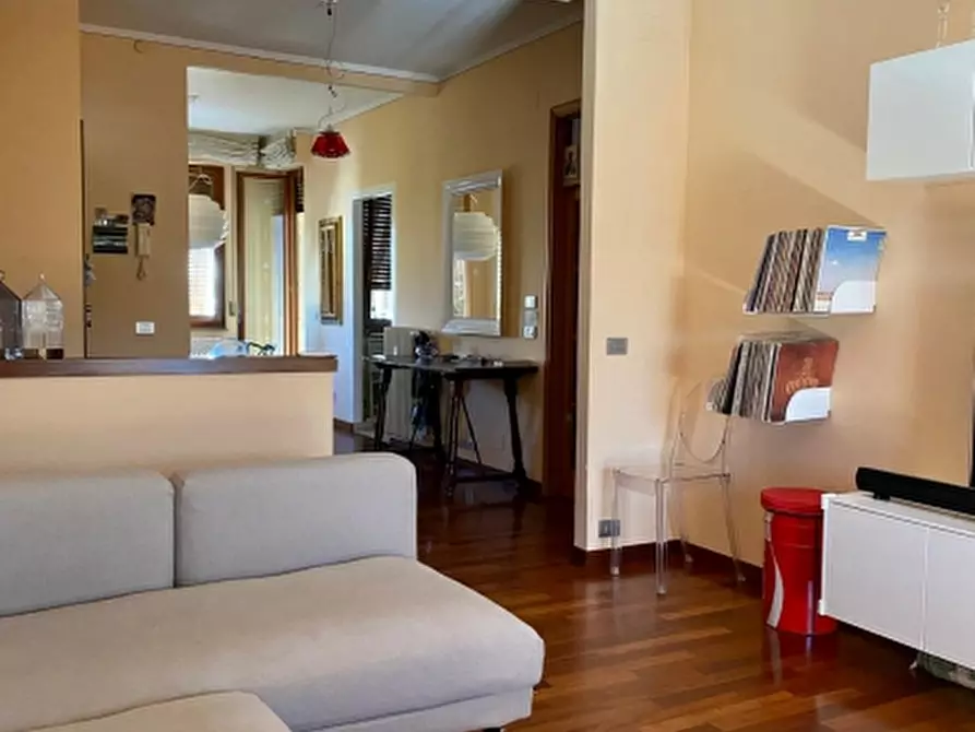 Immagine 5 di Appartamento in vendita  in Viale Giotto 140 a Arezzo
