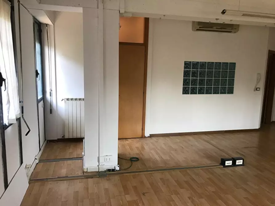 Immagine 3 di Ufficio in affitto  in Via tanucci a Arezzo