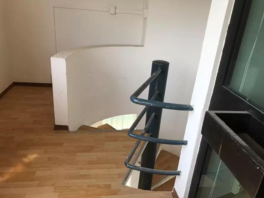 Immagine 9 di Ufficio in affitto  in Via tanucci a Arezzo