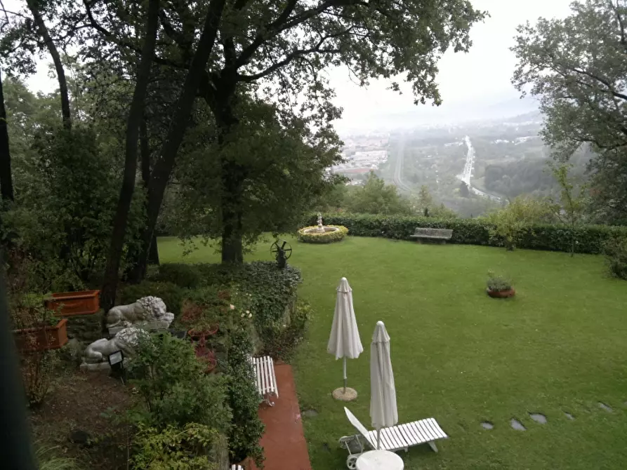 Immagine 9 di Villa in vendita  in loc. Santa Flora 6 a Arezzo