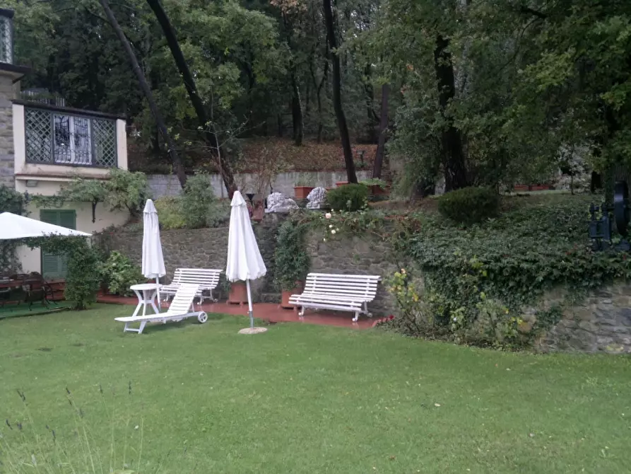 Immagine 2 di Villa in vendita  in loc. Santa Flora 6 a Arezzo