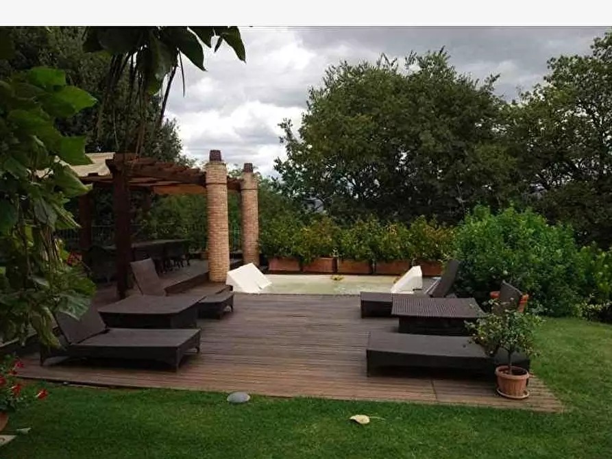 Immagine 2 di Villa in vendita  in loc. Castelluccio 1 a Arezzo