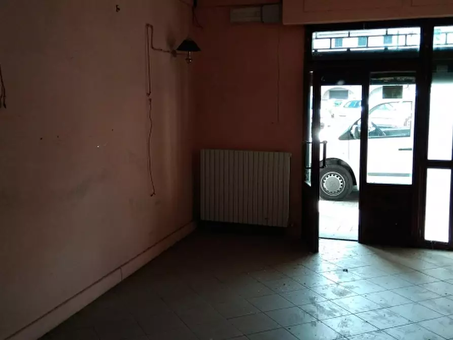 Immagine 6 di Negozio in vendita  in piazza Garibaldi a Poppi