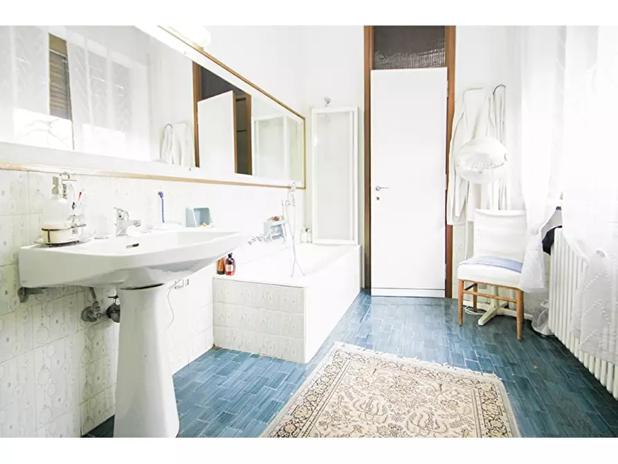 Immagine 16 di Villa in vendita  in Via Conte Ludovico 3 a Castiglione Olona