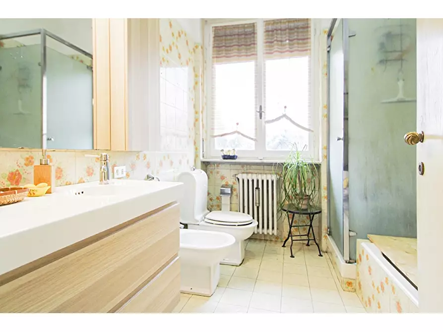 Immagine 21 di Villa in vendita  in Via Conte Ludovico 3 a Castiglione Olona