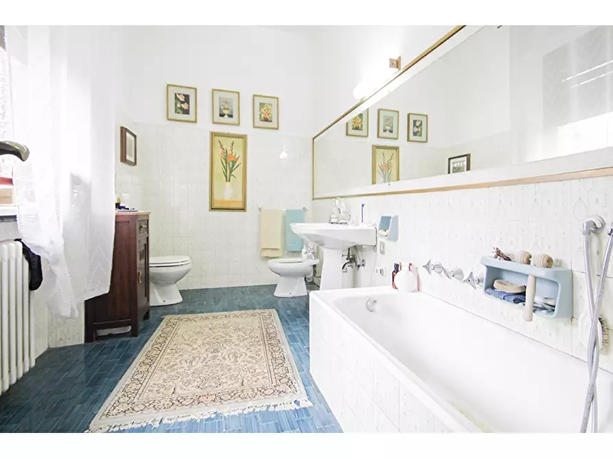 Immagine 15 di Villa in vendita  in Via Conte Ludovico 3 a Castiglione Olona