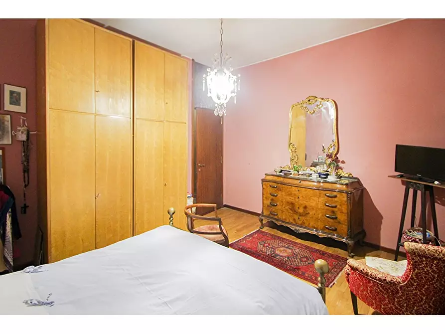 Immagine 9 di Villa in vendita  in Via Conte Ludovico 3 a Castiglione Olona