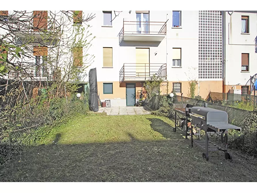 Immagine 18 di Appartamento in vendita  in Via Isola Borromeo 14 a Malnate