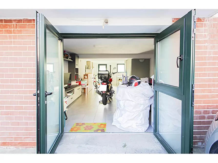 Immagine 16 di Appartamento in vendita  in Via Isola Borromeo 14 a Malnate