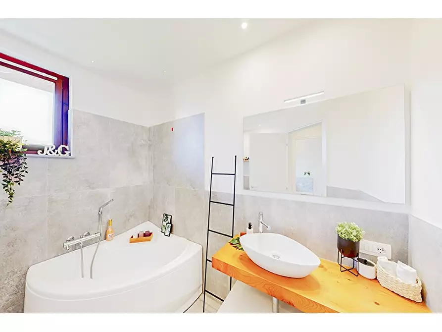 Immagine 16 di Appartamento in vendita  in Via Sordelli 3 a Venegono Inferiore