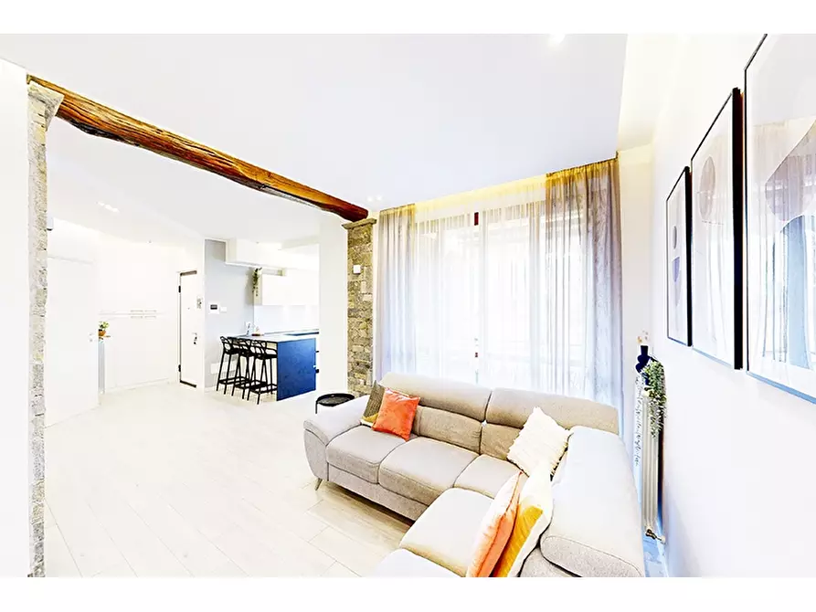 Immagine 5 di Appartamento in vendita  in Via Sordelli 3 a Venegono Inferiore