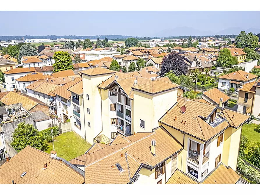 Immagine 23 di Appartamento in vendita  in Via Sordelli 3 a Venegono Inferiore