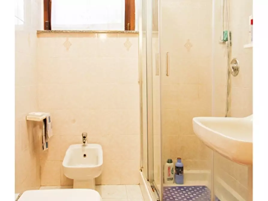 Immagine 11 di Appartamento in vendita  in Via Filippo Turati 14 a Castiglione Olona