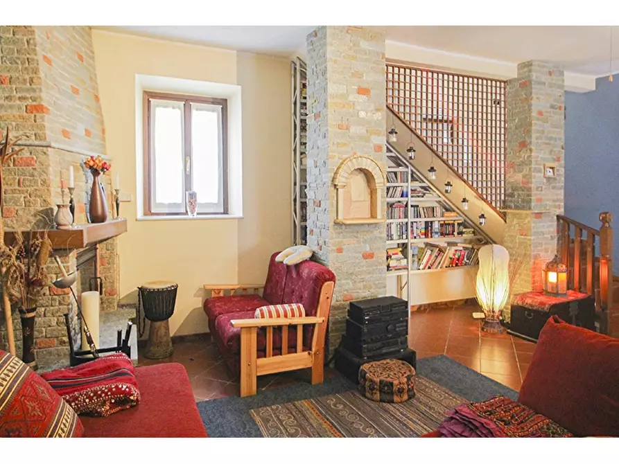 Immagine 2 di Appartamento in vendita  in Via Monte Cengio 7 a Castiglione Olona