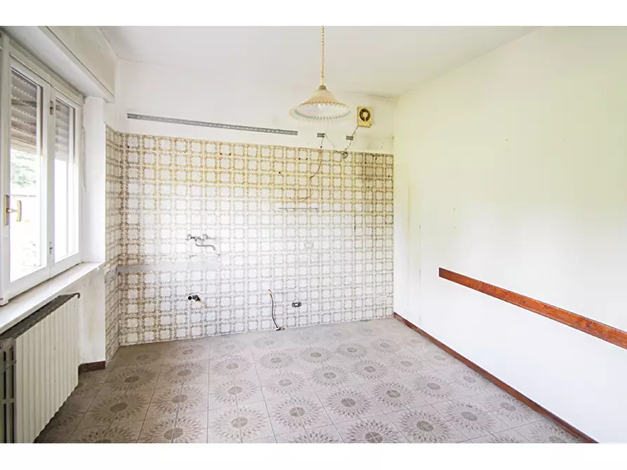 Immagine 13 di Villa in vendita  in Via Del Bragello 4 a Vedano Olona