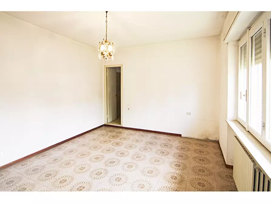 Immagine 18 di Villa in vendita  in Via Del Bragello 4 a Vedano Olona