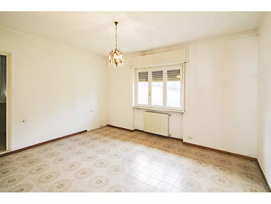 Immagine 17 di Villa in vendita  in Via Del Bragello 4 a Vedano Olona