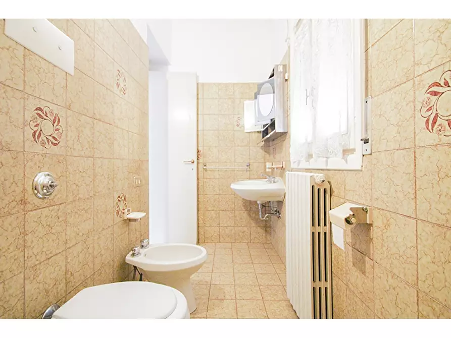 Immagine 19 di Villa in vendita  in Via Del Bragello 4 a Vedano Olona