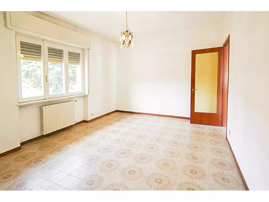 Immagine 20 di Villa in vendita  in Via Del Bragello 4 a Vedano Olona