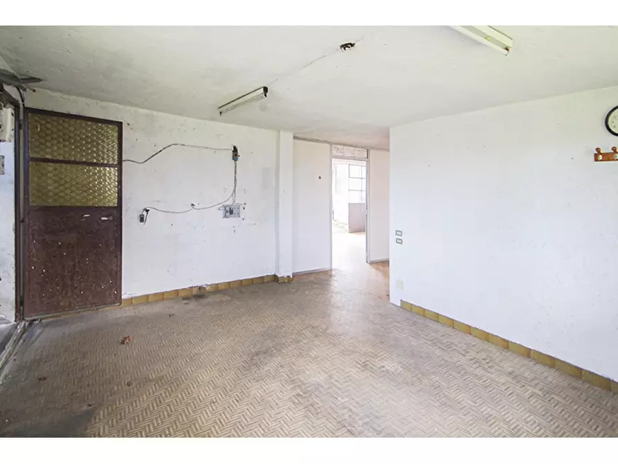 Immagine 6 di Villa in vendita  in Via Del Bragello 4 a Vedano Olona