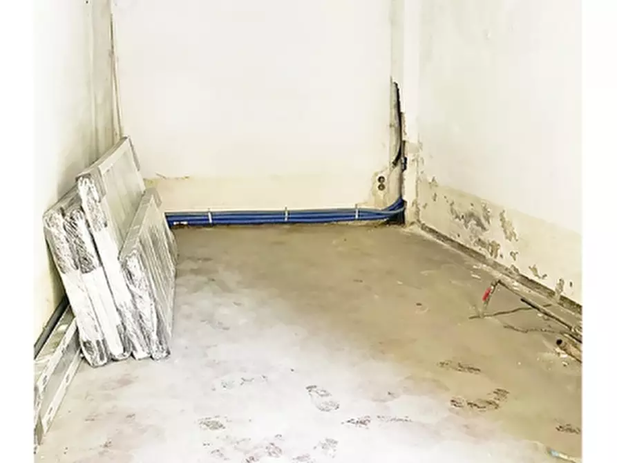 Immagine 5 di Negozio in vendita  in Via IV Novembre 14 a Gornate-Olona