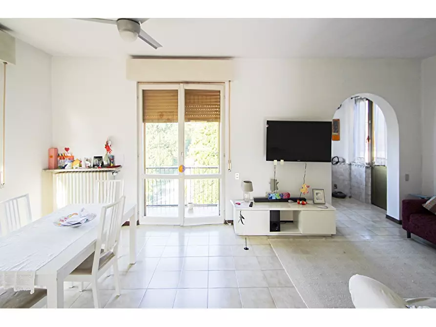 Immagine 8 di Villa in vendita  in Via Leonardo Da Vinci 25 a Venegono Superiore