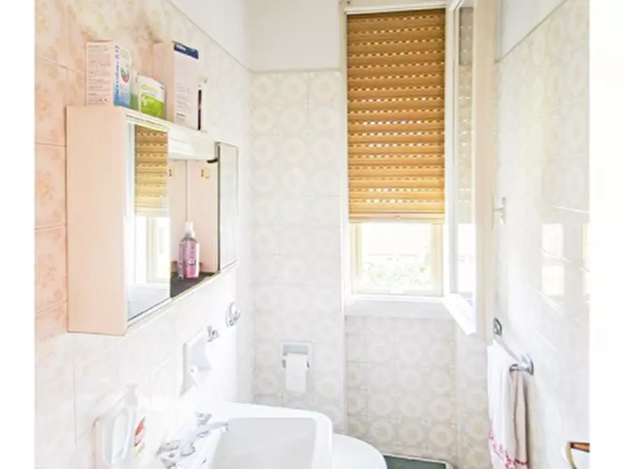 Immagine 18 di Villa in vendita  in Via Leonardo Da Vinci 25 a Venegono Superiore