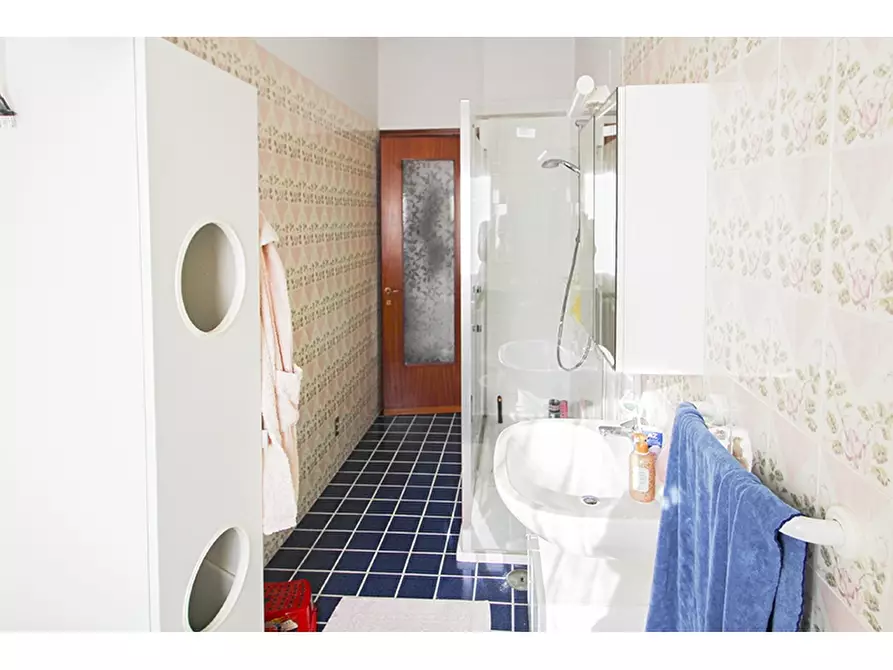 Immagine 12 di Villa in vendita  in Via Leonardo Da Vinci 25 a Venegono Superiore