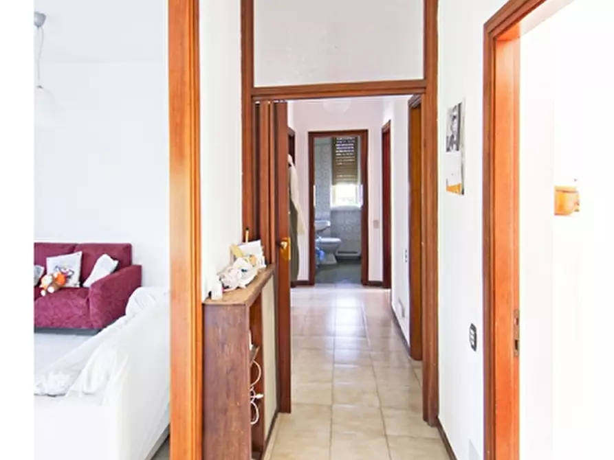 Immagine 19 di Villa in vendita  in Via Leonardo Da Vinci 25 a Venegono Superiore