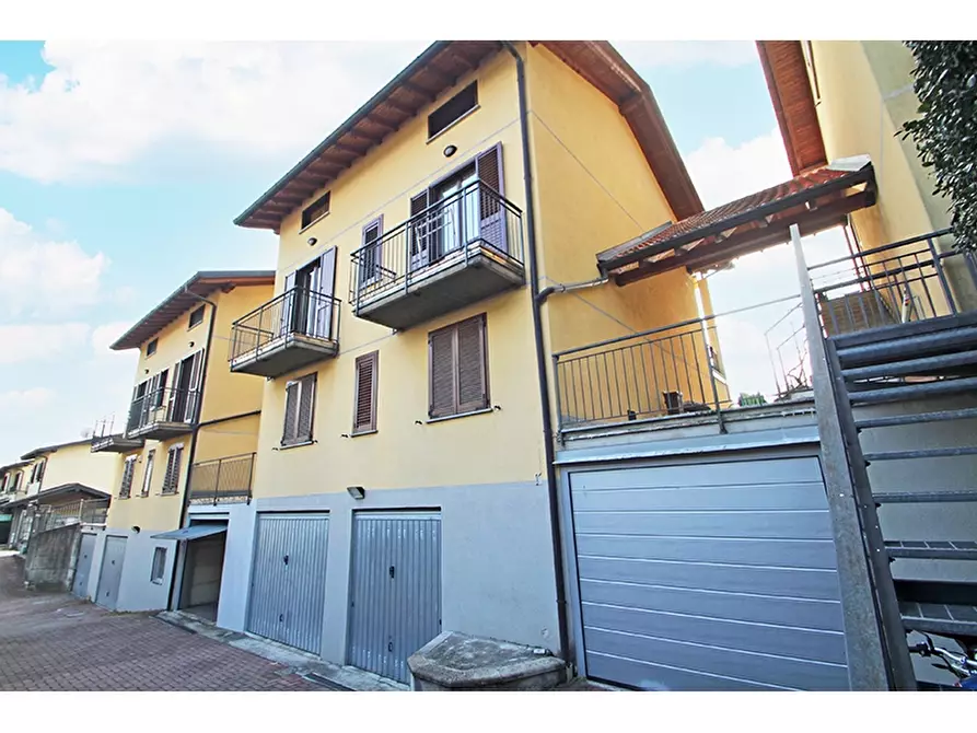 Immagine 27 di Villetta a schiera in vendita  in Via Luigi Settembrini 25/C a Malnate