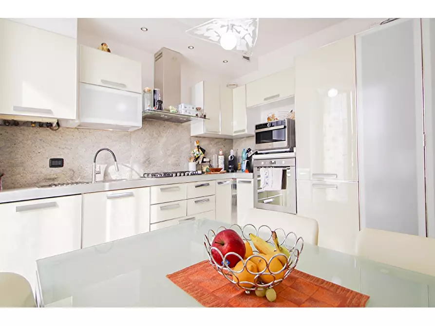 Immagine 8 di Villetta a schiera in vendita  in Via Luigi Settembrini 25/C a Malnate