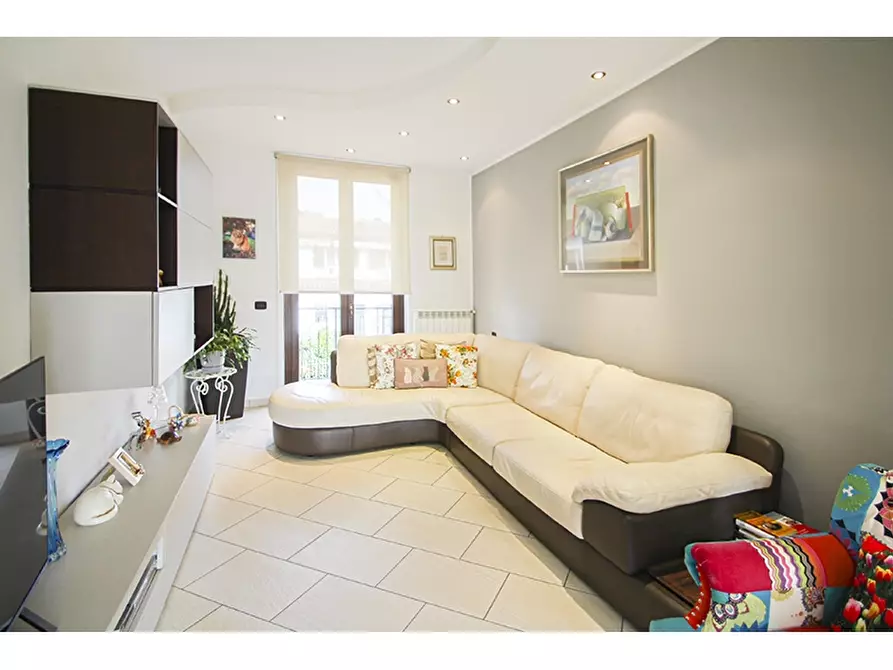 Immagine 6 di Villetta a schiera in vendita  in Via Luigi Settembrini 25/C a Malnate